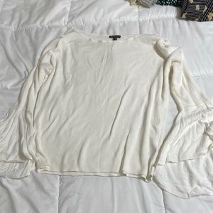 White light sweater with flare sleeves